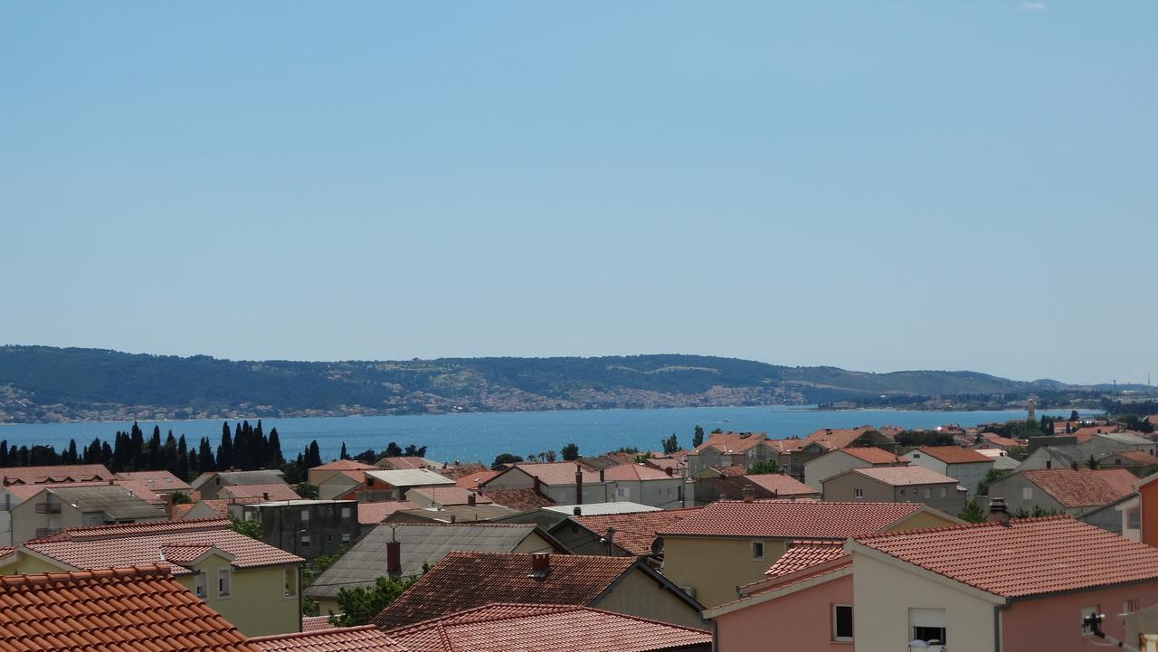 Guest House Mamut Kastela Exterior photo